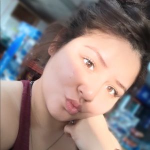 Meet your Posher, Briana